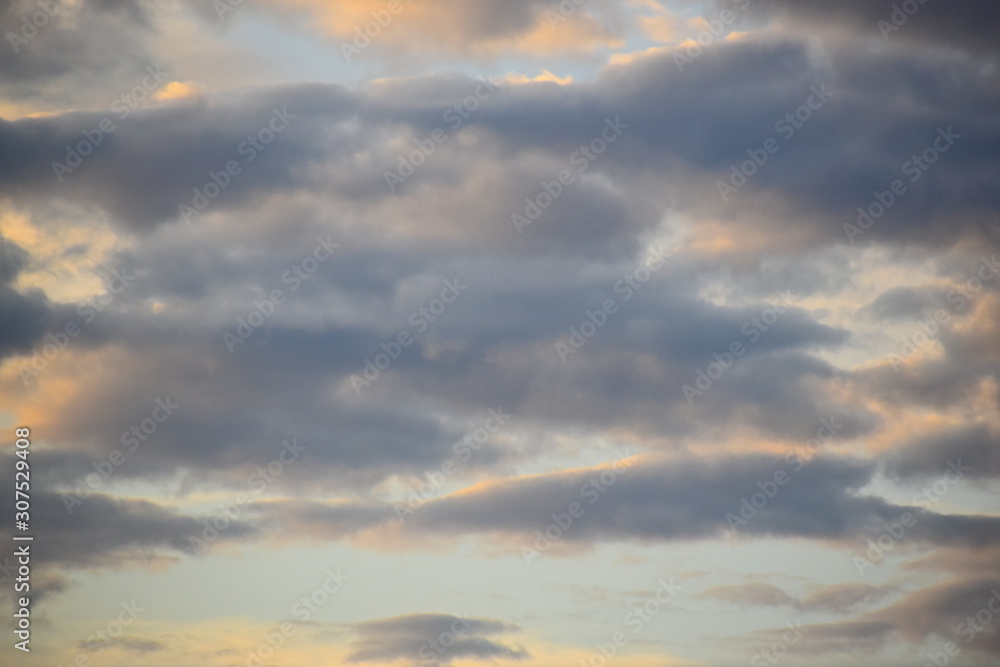 冬の朝の空