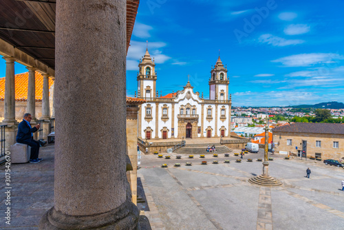 Cuadro en lienzo The Church of Mercy or Igreja da Misericórdia viewed from the cathedral of viseu