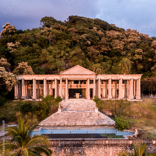 Partenón Zihuatanejo