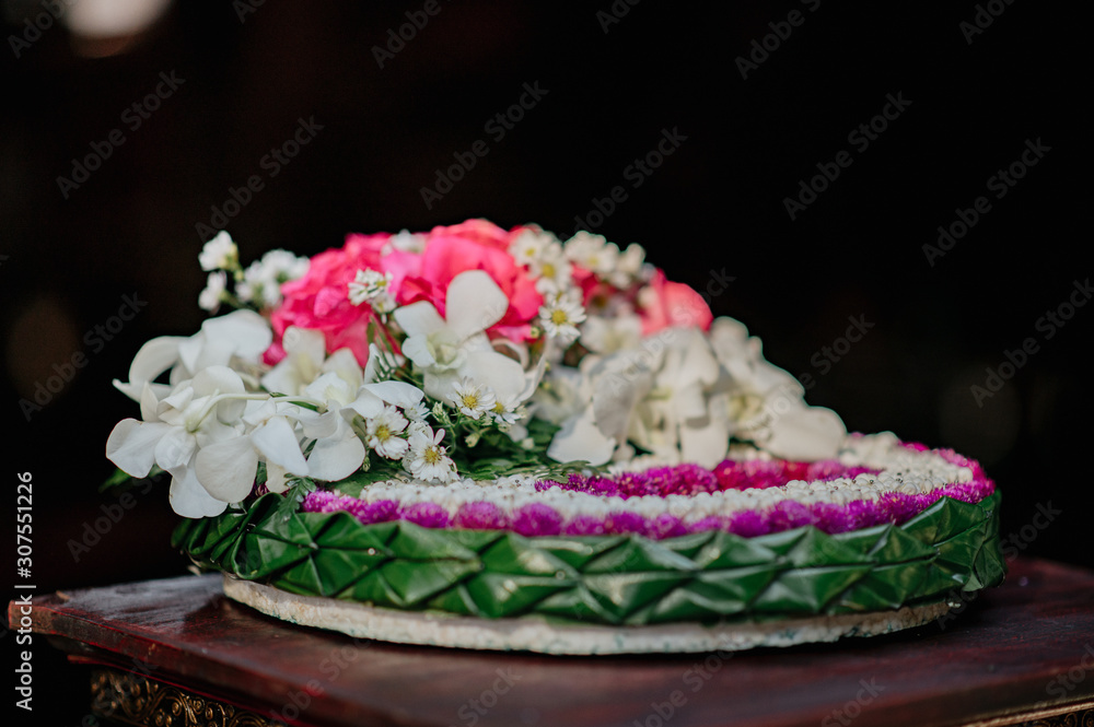 Flower arrangements on foam sheets Flower arrangements on foam sheets