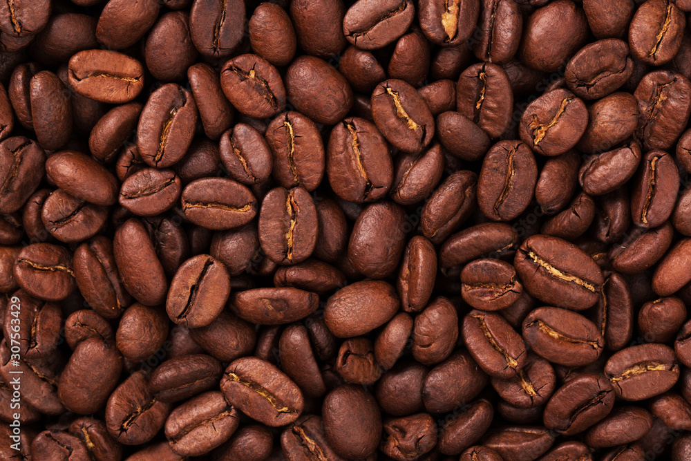 Fototapeta premium roasted coffee beans, can be used as background