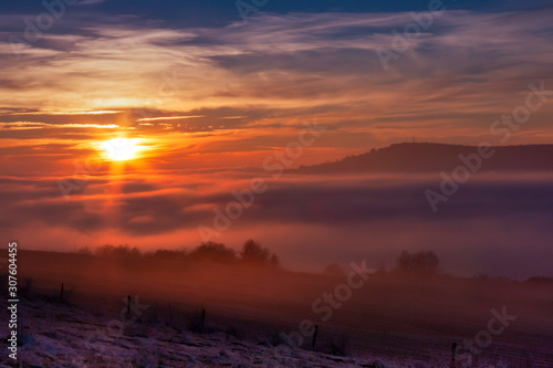 trois croix brouillard