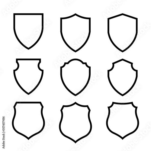 Obraz na płótnie Vector Shield icon. Heraldic shields, security black labels. Knight award, medieval royal vintage badges isolated vector. w salonie