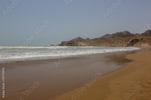 Beach of balochistan PAKISTAN © fahadee