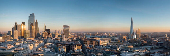 europe, UK, England, London, City Shard pano no scaffolding