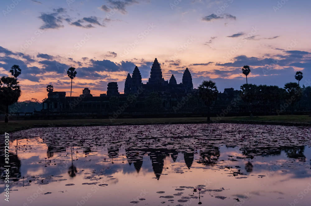 Naklejka premium Angkor Wat Reflection Pool