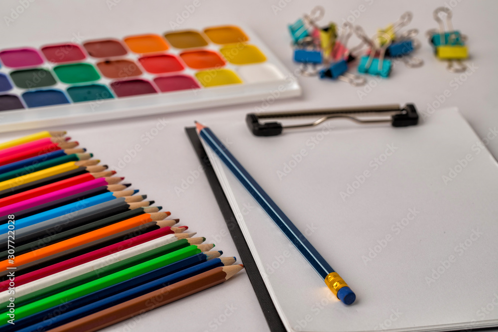 Naklejka premium different office supplies for office and study