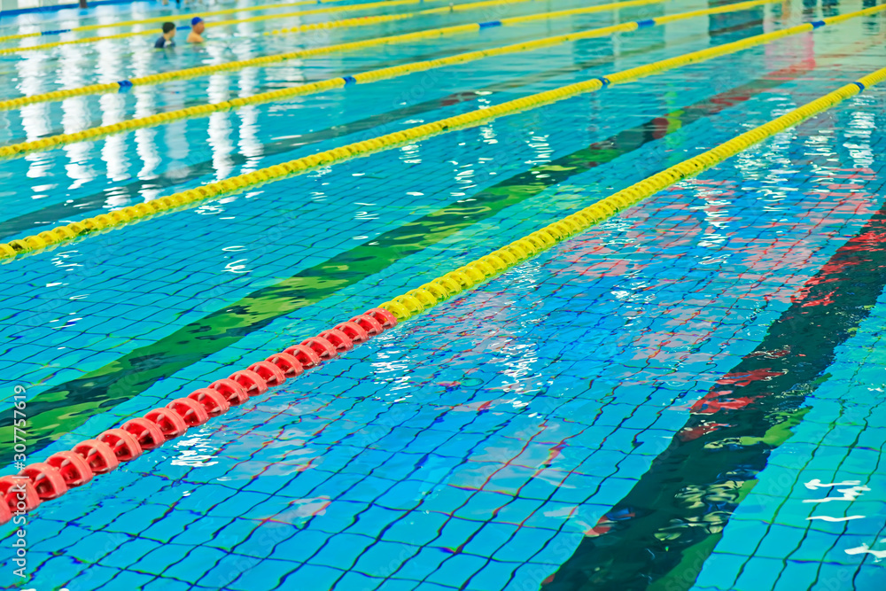 lane isolation line in a swimming pool