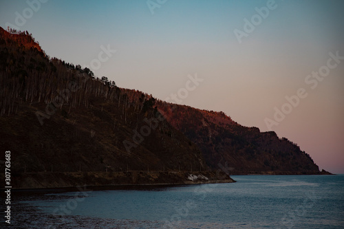 Baikal Lake, Kultuk Bay, autumn 2019, view of the west coast, mountain range near Old Angosolka, sunset || Озеро Байкал. Осень 2019. Поселок Старая Ангосолка