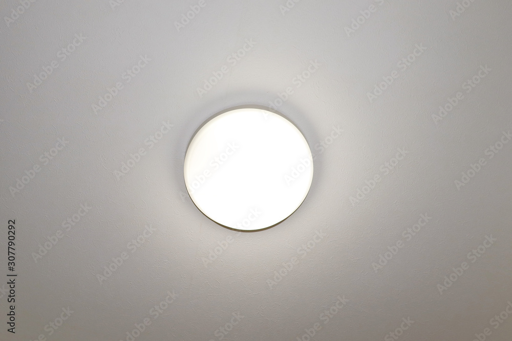 天井の照明器具Stock Photo | Adobe Stock