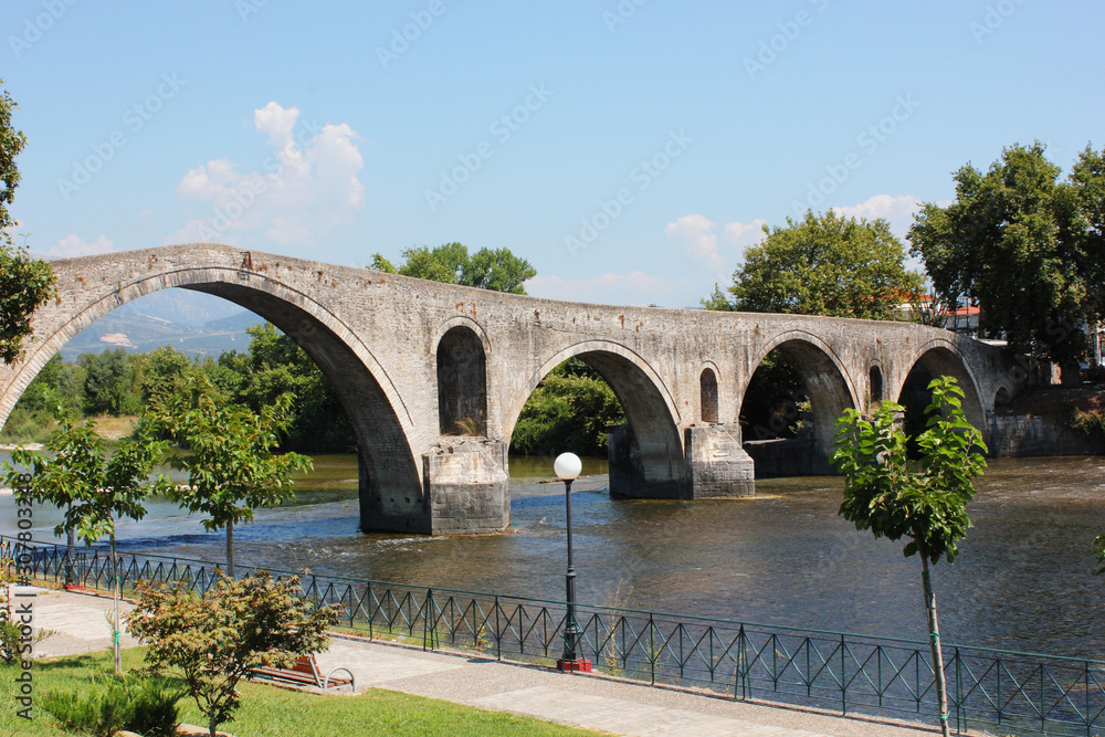 Fototapeta premium Bridge of Arta at Arachthos river Epirus Greece