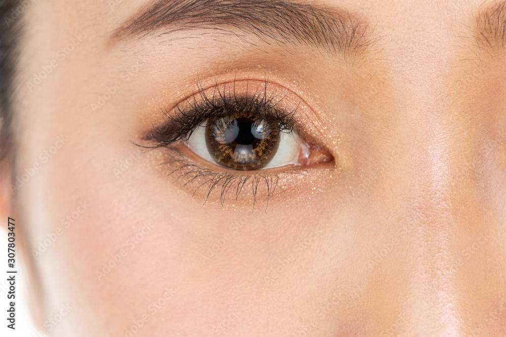 Fototapeta premium Kobiece oko z bliska