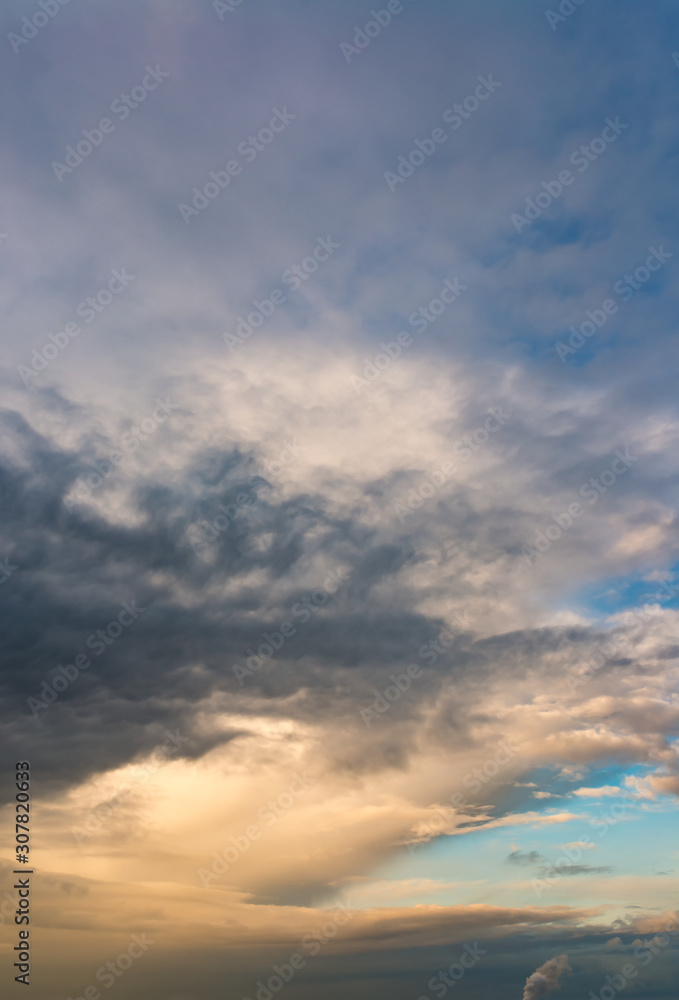 Obraz premium Fantastic clouds against blue sky, panorama