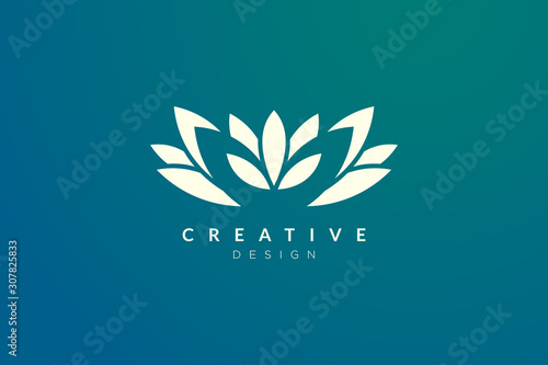Minimalist flower vector design. It is suitable for spas, hotels, beauty, health, fashion, cosmetics, boutiques, salons, yoga, therapy, and others.