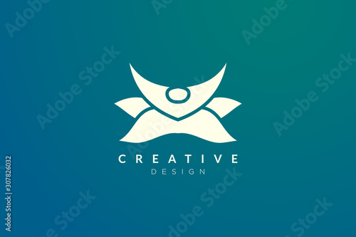 Minimalist flower vector design. It is suitable for spas, hotels, beauty, health, fashion, cosmetics, boutiques, salons, yoga, therapy, and others.