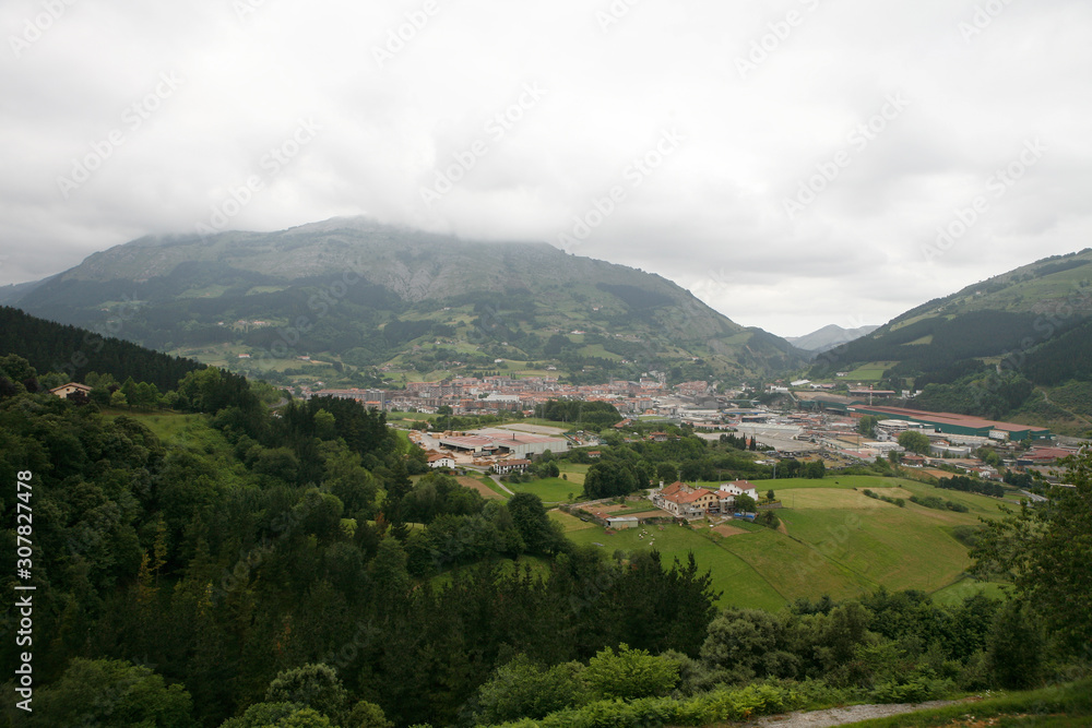 Paisaje de Azpeitia municipio de Gipuzkoa (País Vasco)