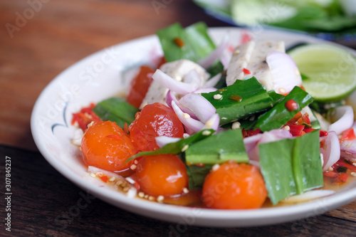 Spicy salted egg yolk with onion Thai salad