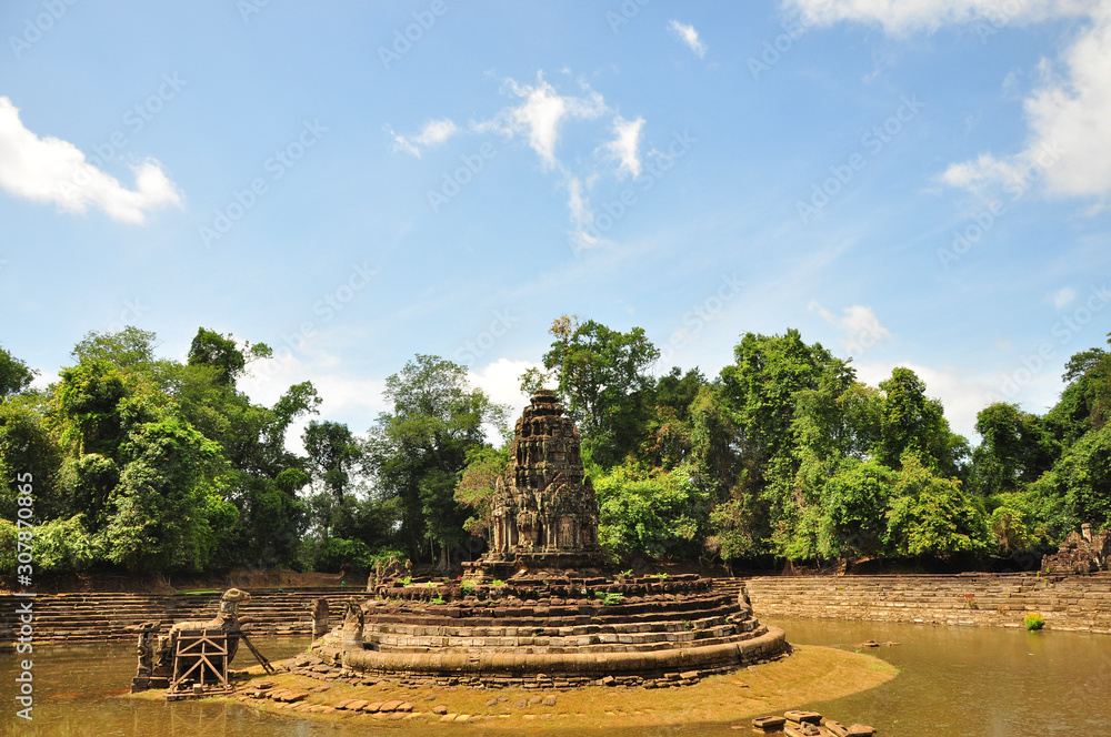 Naklejka premium タ ソム遺跡の貯水池