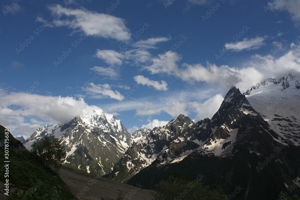 Obraz premium Mountains of Caucasus in Spring, Russia