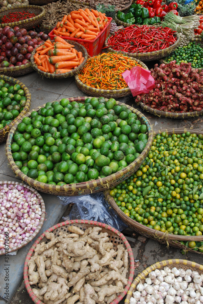 Traditional spices and vegetable market at Hanoi.