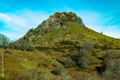 Monte Adarra, piedras, rocas y prados. photo