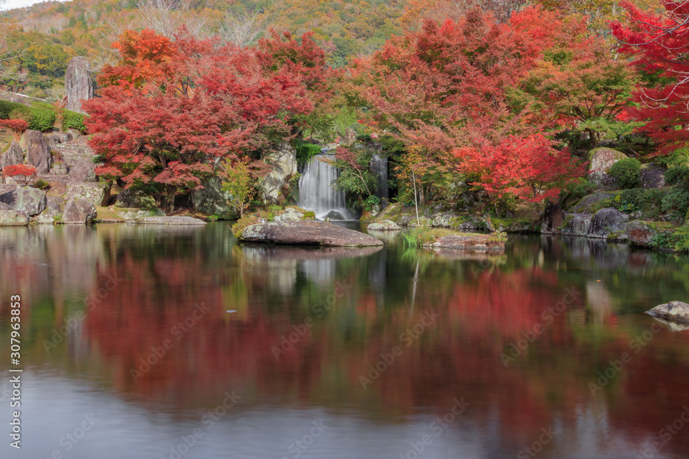 秋の渓石園 耶馬渓ダム記念公園 大分県中津市 Keisekien Yabakei Dam Memorial Park Ooita Nakatsu City Stock Photo Adobe Stock