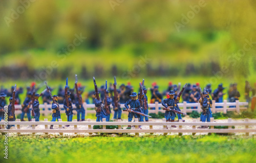 Cuadro en lienzo carabine toy soldiers marching in blue uniform military forces of the union in t