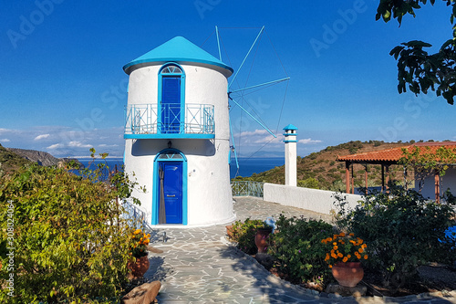 Griechische Windmühle auf der Insel Ägina photo