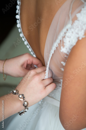 buttons on the wedding dress