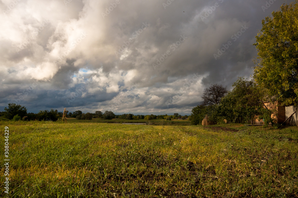 Obraz premium Beautiful scenery before the storm.