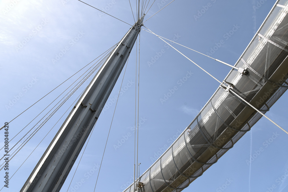 Obraz premium Steel Bridge Made with Suspensions and Cables
