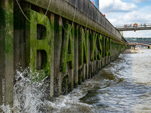 London Bankside Thamer River bank