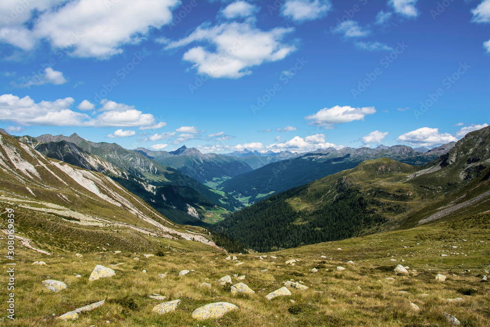 Blick ins Sarntal - Südtirol
