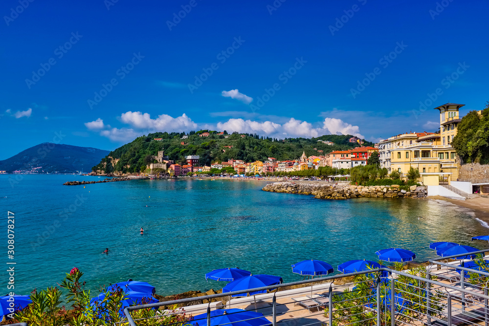 San Terenzo Liguria Italy appears as a timeless place whose essence has remained unchanged, managing to preserve in itself that connotation of a typical seaside village