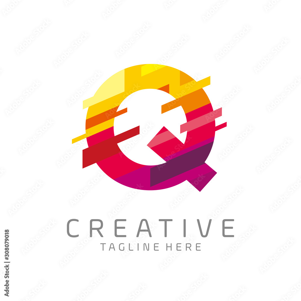 Obraz premium colorful letter Q tech logo design vector with pixel/glitch motion concept. multimedia, technology, digital, innovation company symbol icon