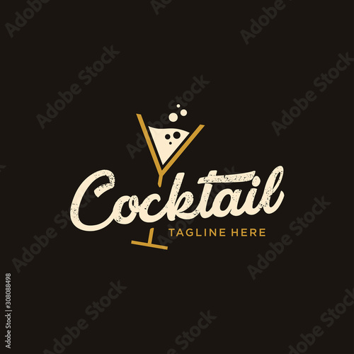 vintage Cocktail logo design vector. alcohol drink icon. retro cocktail glass vector design template