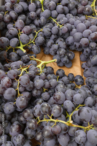 French grapes in bin