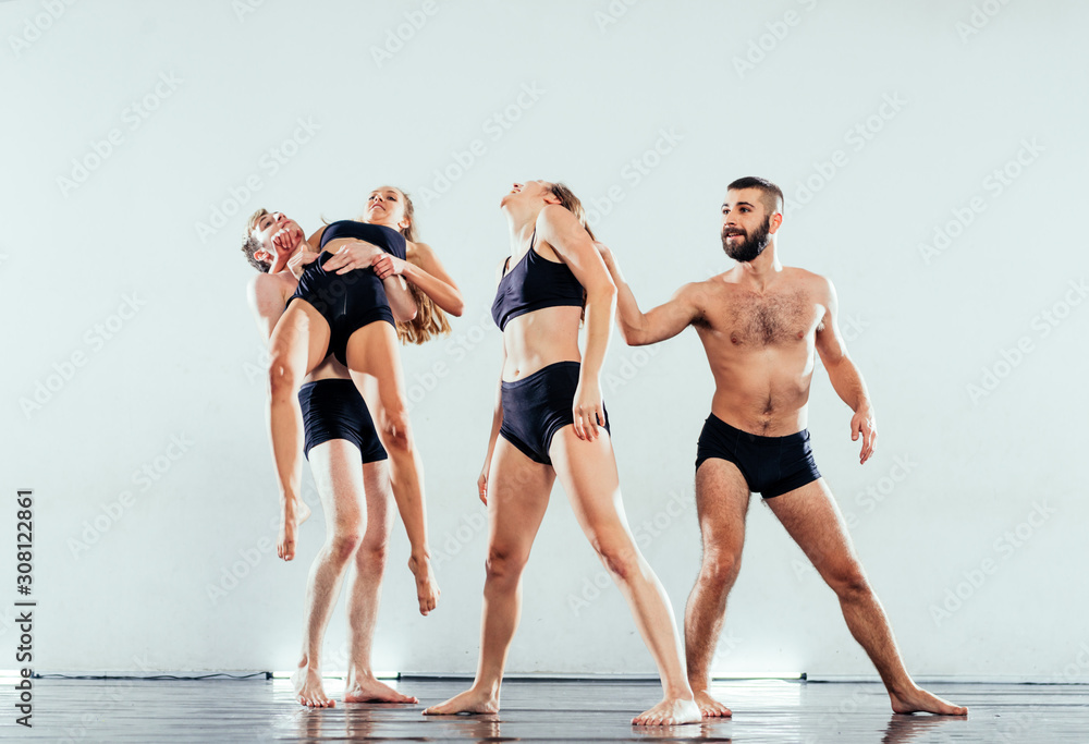 Obraz premium Stylish dance class