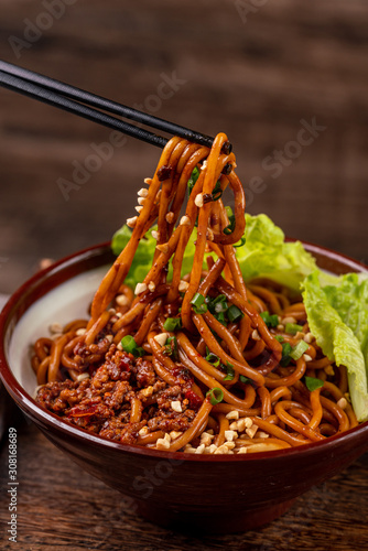 Wuhan specialty snack hot dry noodles