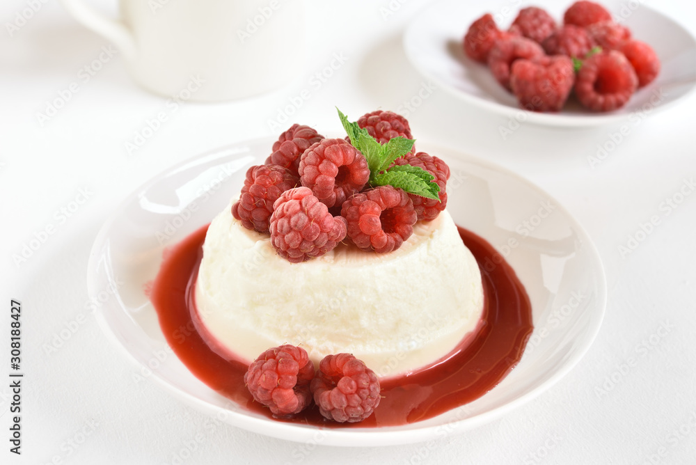 Panna cotta with fresh raspberries Panna cotta with fresh raspberries