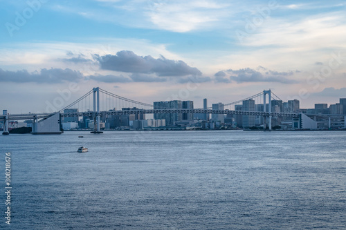 東京湾の風景 レインボーブリッジと夕焼け６