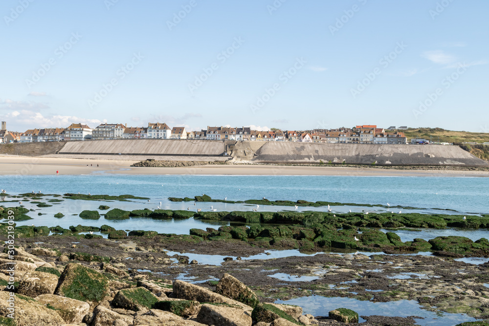 Le front de mer de Le Portel depuis l'îlot du Fort de l'Heurt - Côte d'Opale - Pas-de-Calais