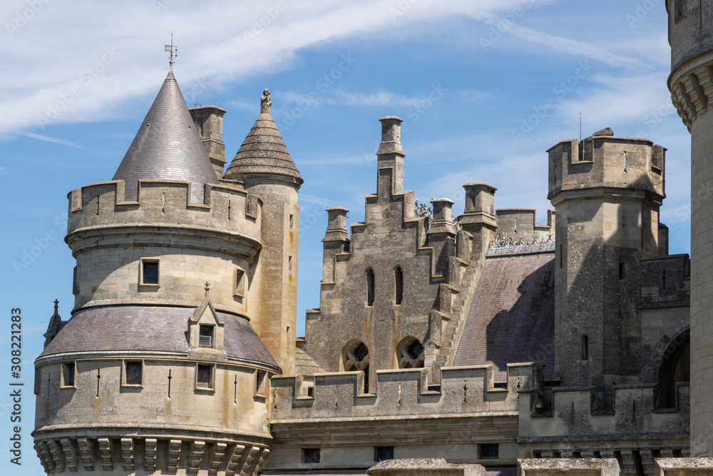 Le Château de Pierrefonds - Détail des toits et créneaux