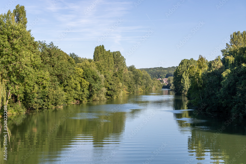 La rivière Oise à Attichy