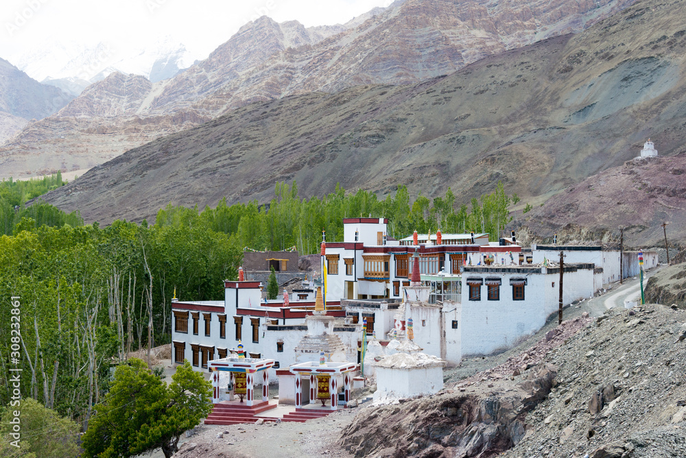 Ladakh, India - Jun 26 2019 - Stok  Monastery (Stok  Gompa) in Ladakh, Jammu and Kashmir, India. It was founded by Lama Lhawang Lotus in the 14th Century. - obrazy, fototapety, plakaty 