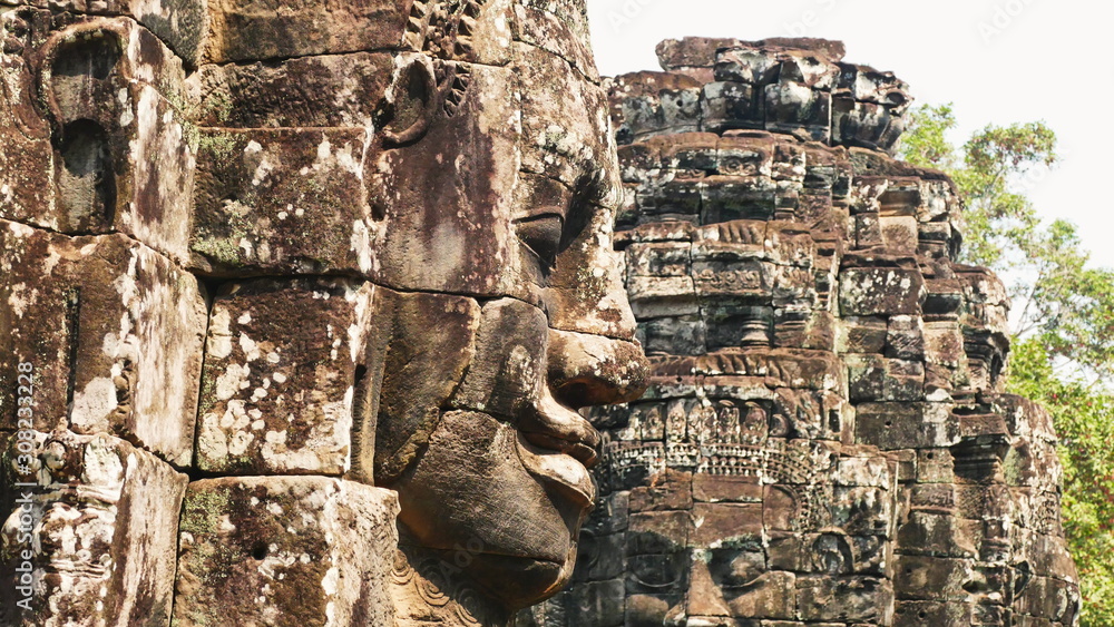 Fototapeta premium Skulptur in ankor wat, wat bayon in kambodscha, siem reap,