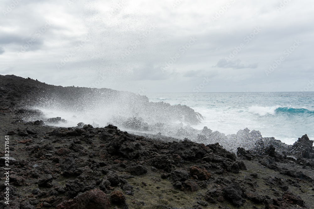 Fototapeta premium plage de la côte de la réunion