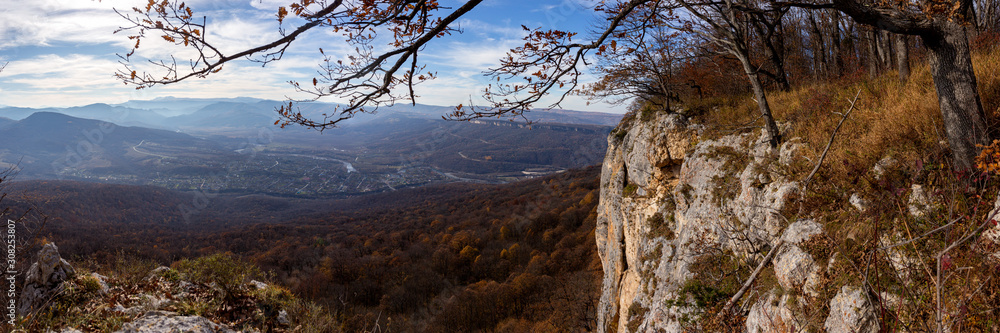 Autumn in mountain,andscape in Sunny day,amely weekeng travel,ubalpine meadows. Autumn in mountain,andscape in Sunny day,amely weekeng travel,ubalpine meadows.