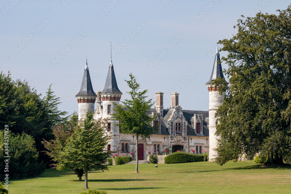 Le château de Régnière-Ecluse