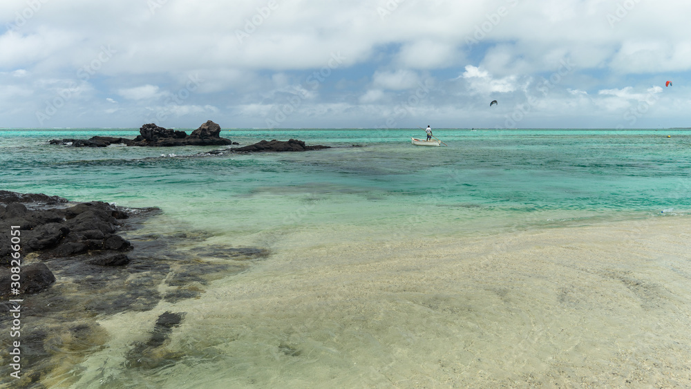 Plage de sable blanc, île de Rodrigues, océan indien